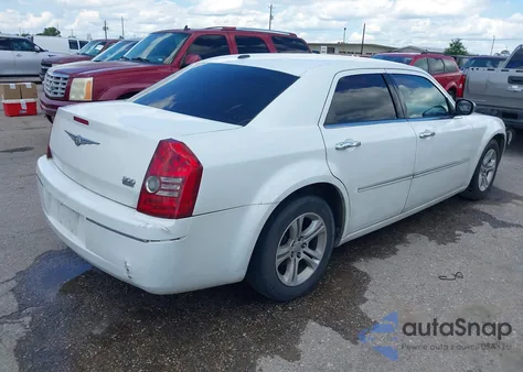 2010 Chrysler 300 Touring/Signature Series/Executive Series from USA, damaged, VIN 2C3CA5CV4AH306974